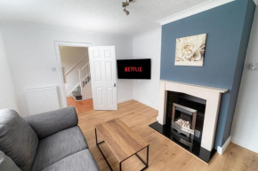 Spacious 3BR Home in Basingstoke